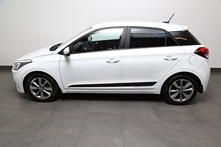 Halvkombi Hyundai i20 3 av 24