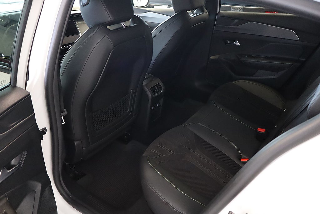 Bild på Peugeot 408 GT 1.2 PT 130hk Aut - ELBAKLUCKA