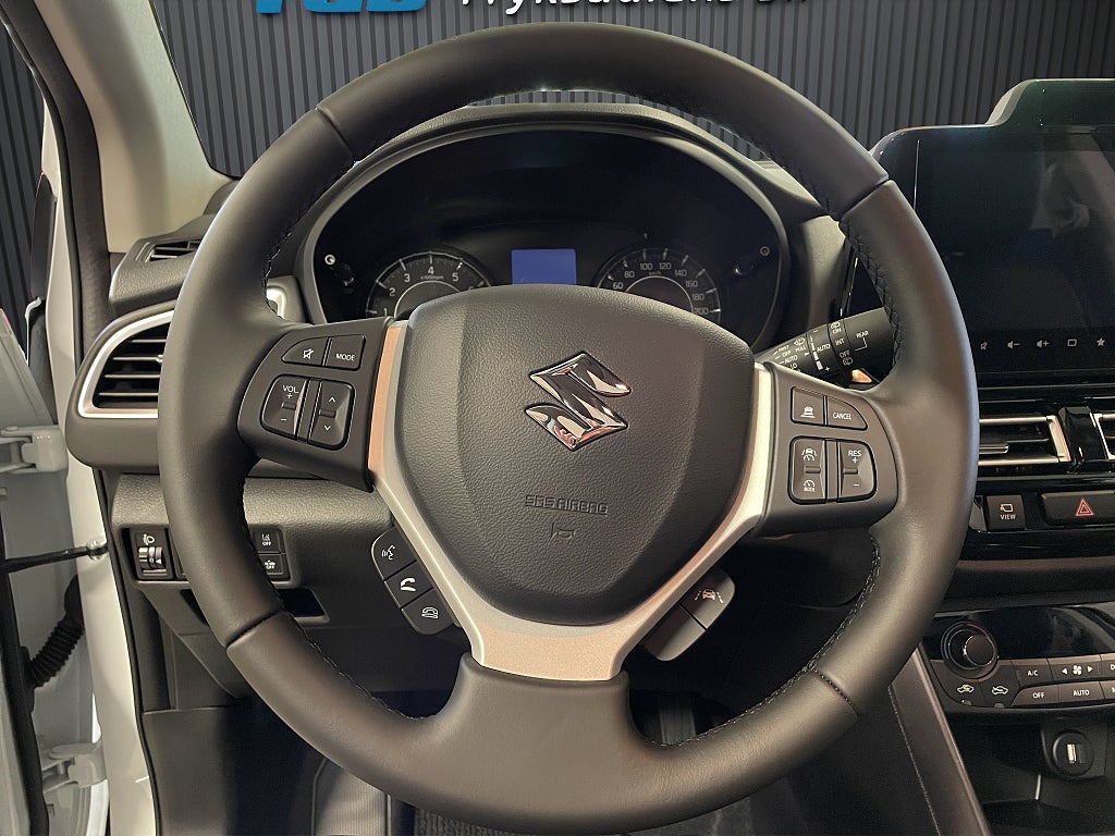 Suzuki S-Cross 2025 - miniatyr 10