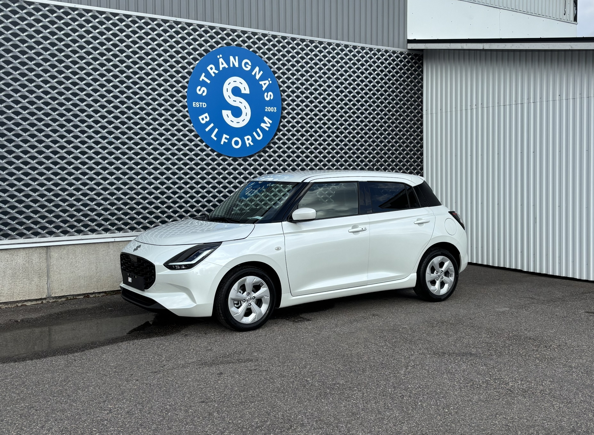 Suzuki Swift 1.2 Hybrid Select CVT 2026, photo 2/46