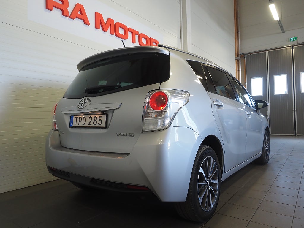 Toyota Verso 1.8 Valvematic Active Plus 7-Sits Kamera Navigation 2017