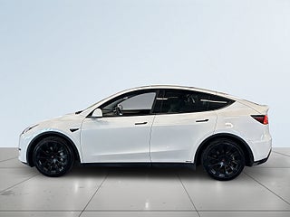 Tesla Model Y Long Range AWD S&V/Dragkrok/Premium ljud/Autopilot/MOMS