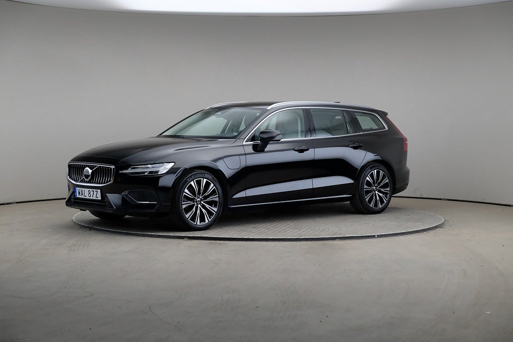 Volvo V60 Recharge T6 350hk AWD Core Edt H/K Drag