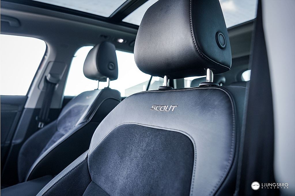 Skoda Superb Skoda Superb Scout 2.0 TDI 4x4 200hk / Pano / Cockpit / Drag