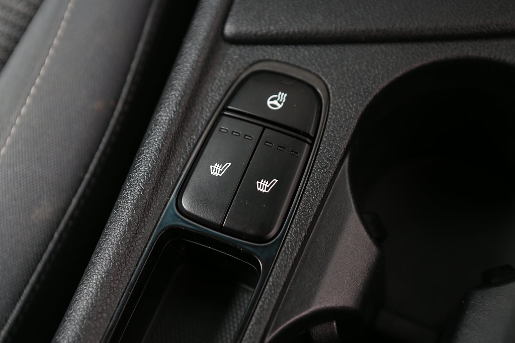 Kia Niro P-HEV 141hk Advance Aut Extraljusramp Motorv 2019