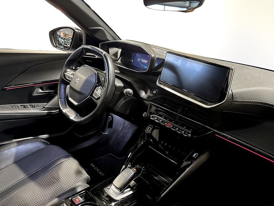 Bild på Peugeot E-208 GT 50kWh 136hk Aut - B-KAMERA, CAPLAY