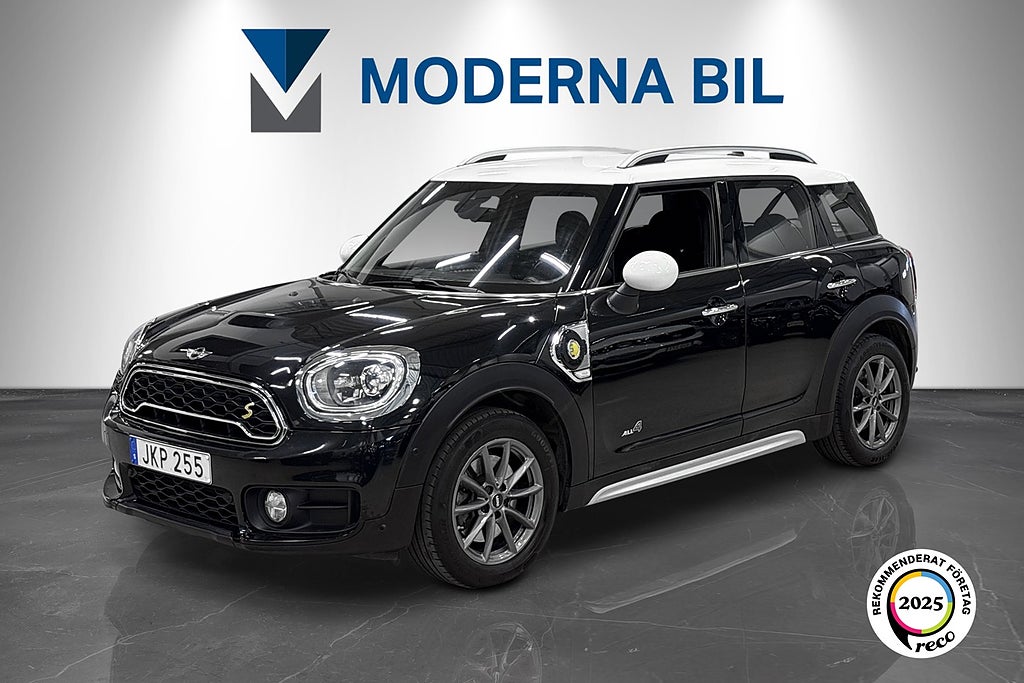 MINI Countryman Cooper SE ALL4 Hybrid JCW Navi B-Kam PDC Sv-Såld