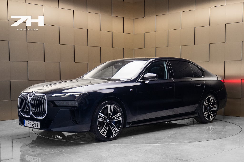 BMW i7 xDrive60 Individual M Sport / B&W / Massage / SkyLounge