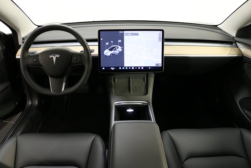 Tesla Model 3 2023 - miniatyr 11