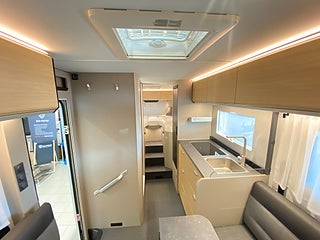 Husbil-halvintegrerad Adria COMPACT SELECT DL 14 av 24