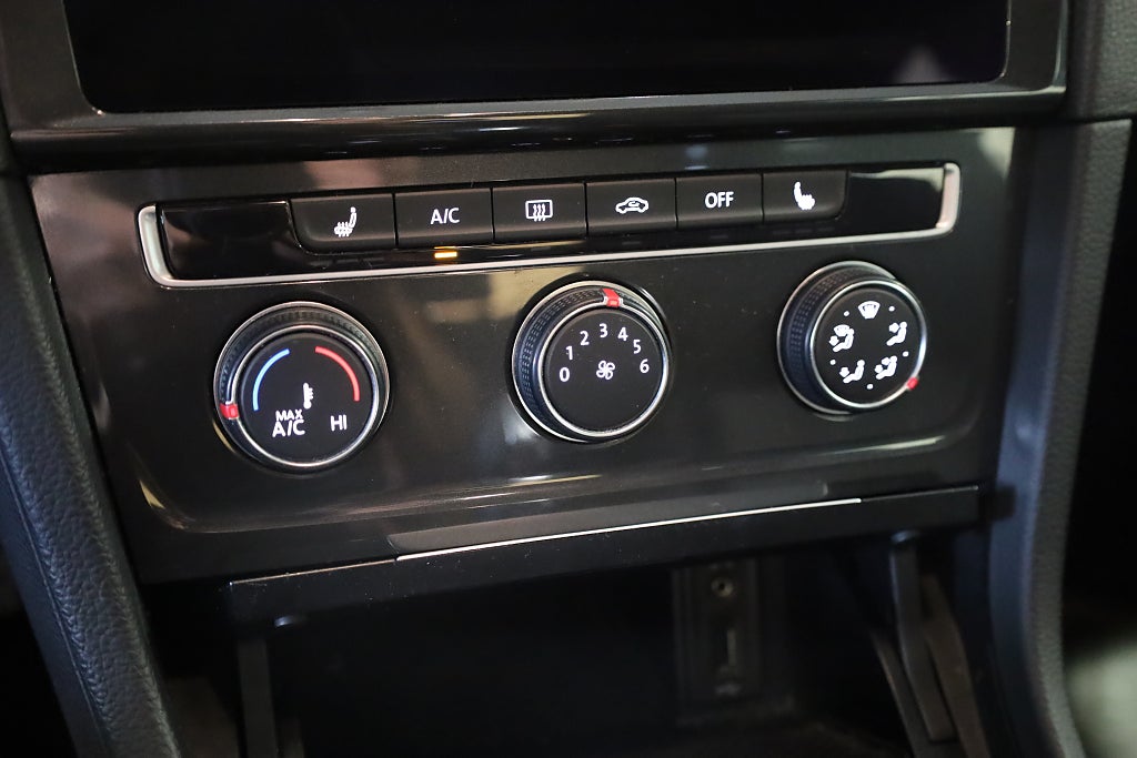 Volkswagen Golf 5-dörrar 1.0 TSI AUT CarPlay Blåtand 2017