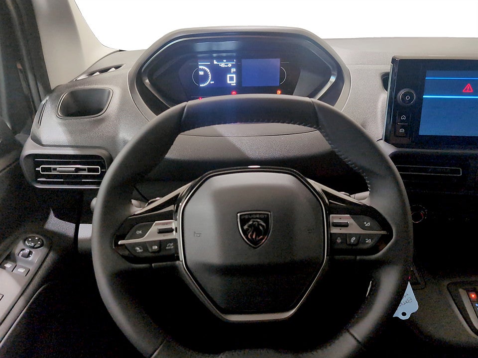 Bild på Peugeot Partner 130hk AT8 L2 - EDITION! SERVICE & VINTERHJUL INGÅR!