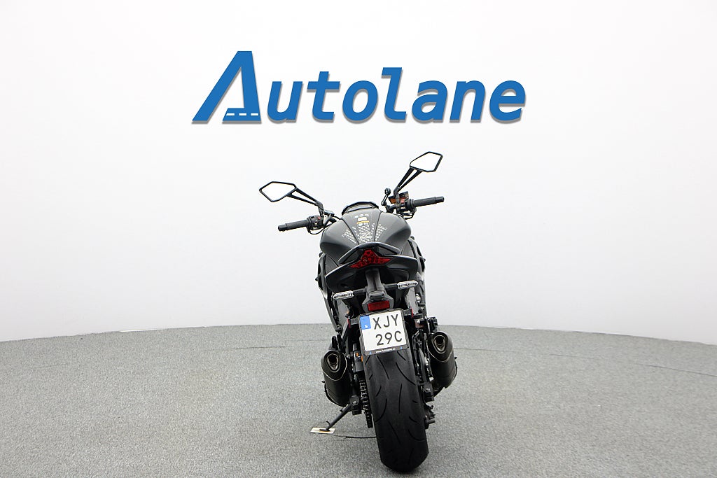 Kawasaki Z1000 *Akrapovic Värmehandtag