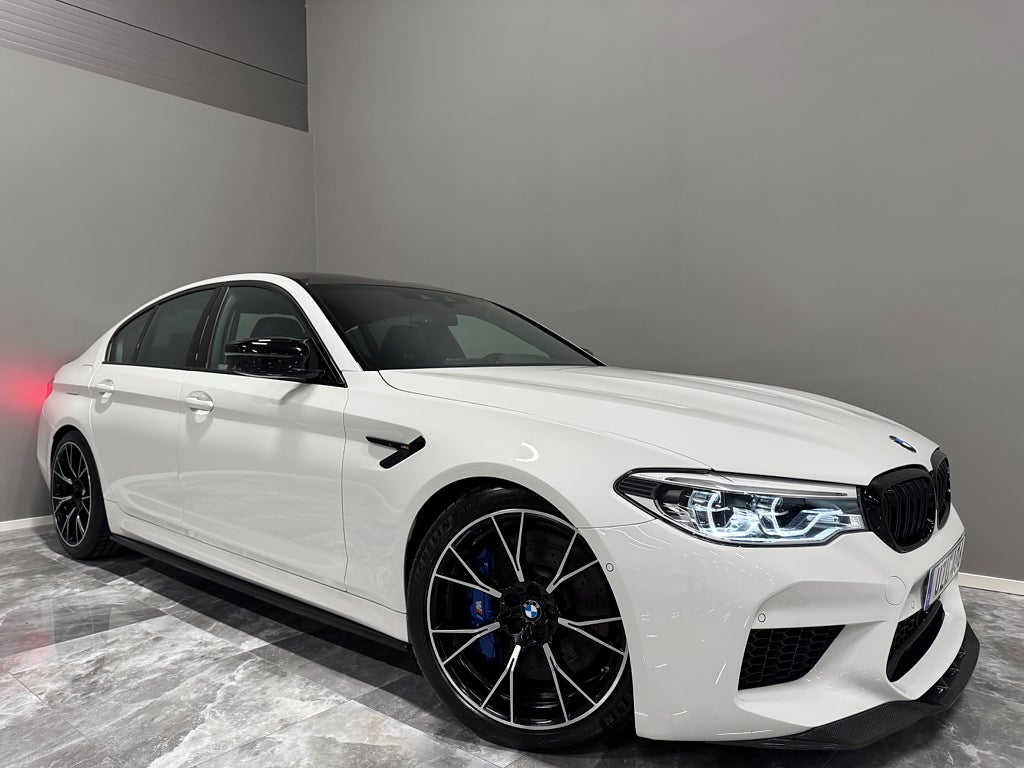 BMW M5 Competition B&W/Massage/HuD/Kolfiber/SE SPEC/625HK
