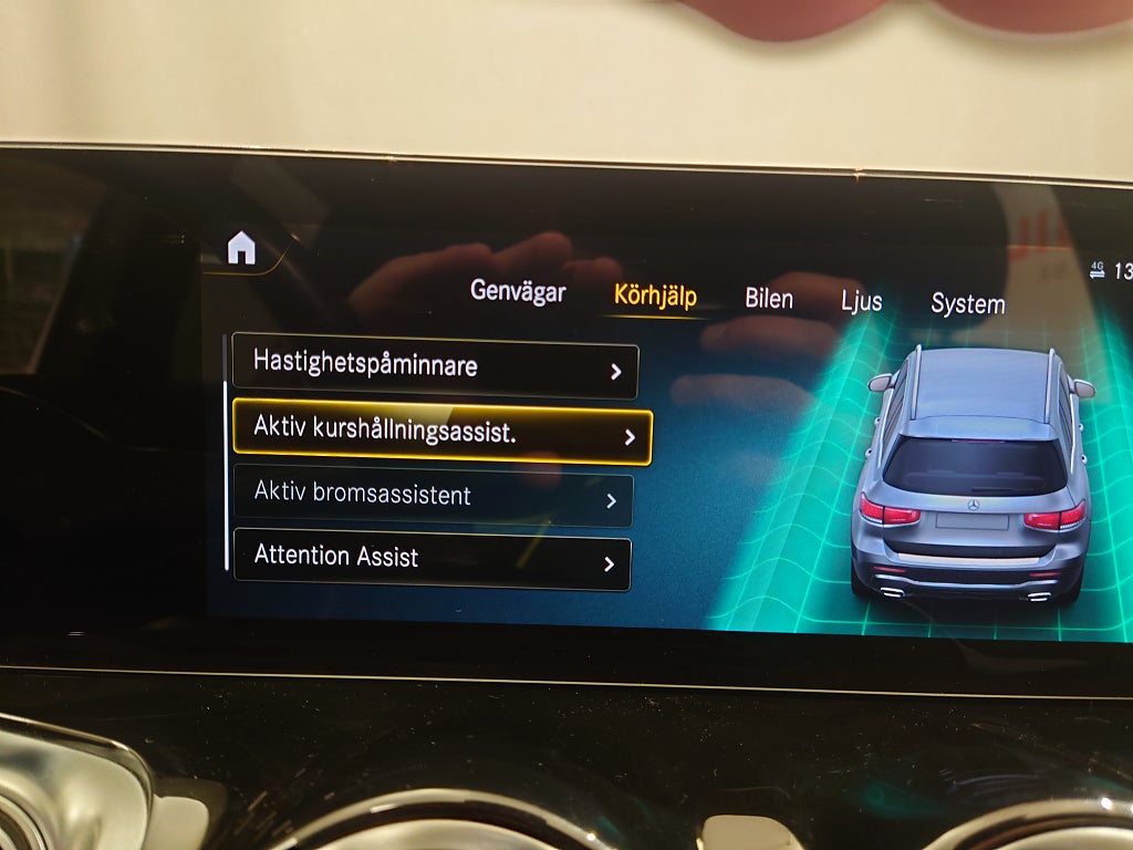 Mercedes-Benz GLB 2023 - miniatyr 21