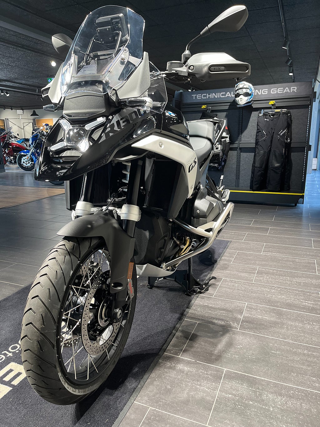 BMW R1300GS/3,45%/5års garanti/Triple black/Enduro pro/omgående lev