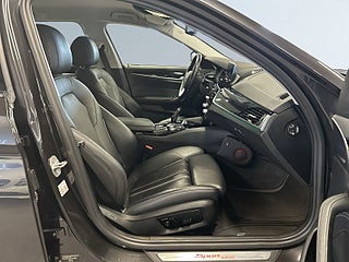 BMW 520d xDrive Touring Steptronic Sport line D&M-Värm/Drag/S&V – bild 10