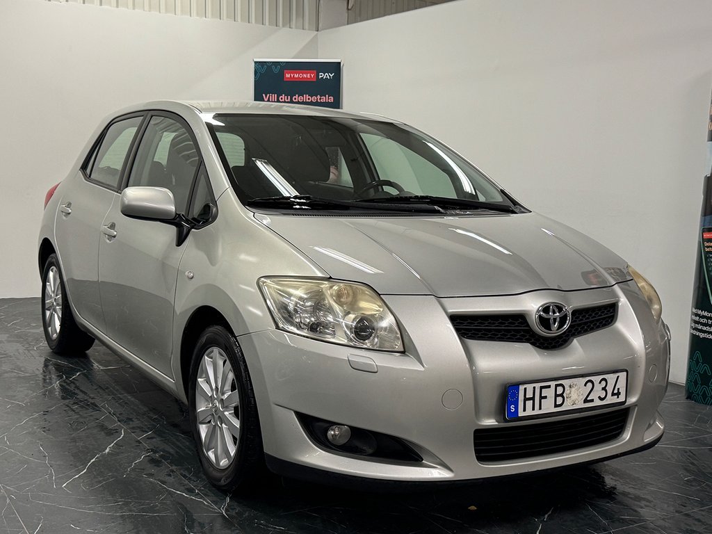 Toyota Auris 5-dörrar 1.6 Dual VVT-i | Drag | Aux | 6-Vxl |