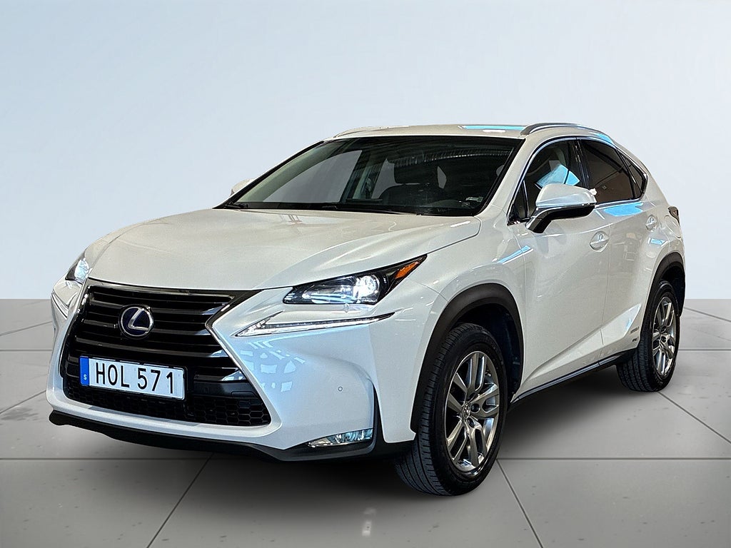 Lexus NX 2.5 AWD E-CVT Executive Drag Kamera Rattvärme Psens S&V