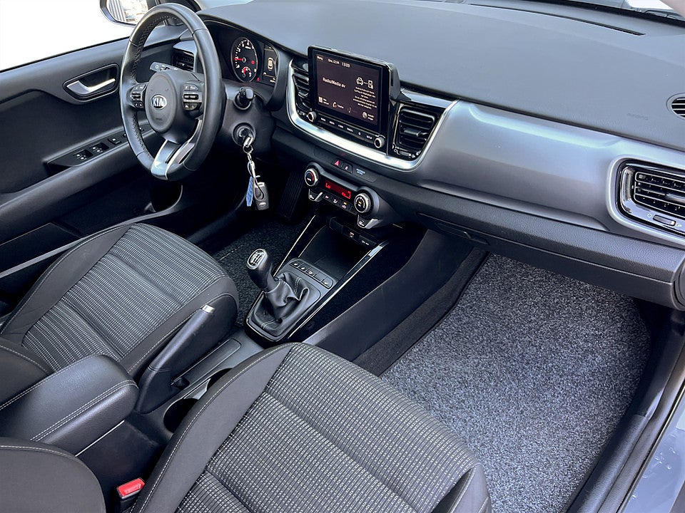 Bild på Kia Stonic 1.0 T-GDI Advance Rattvärme CarPlay B-kamera