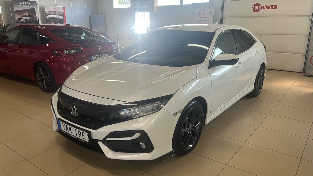 Honda Civic 5-dörrar 1.0 CVT Elegance Kamrem bytt | Nyservad 