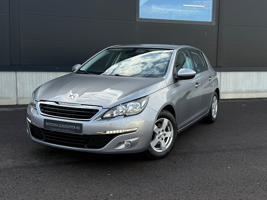 Peugeot 308 1.2 PureTech 110 Active Euro 6, låg mil, toppskick