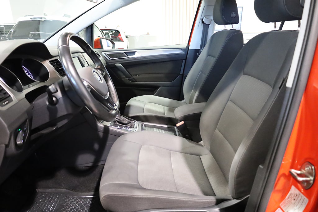 Volkswagen Golf Sportsvan 1.6 TDI AUT Värmare Carplay 2016