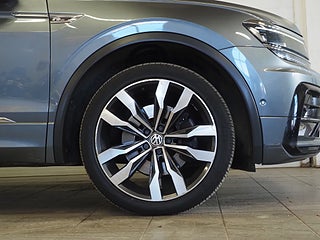 SUV Volkswagen Tiguan 8 av 23