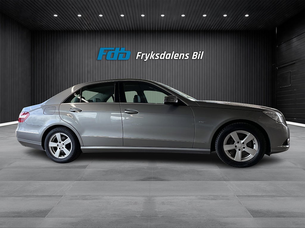 Mercedes-Benz E 2010 - miniatyr 6