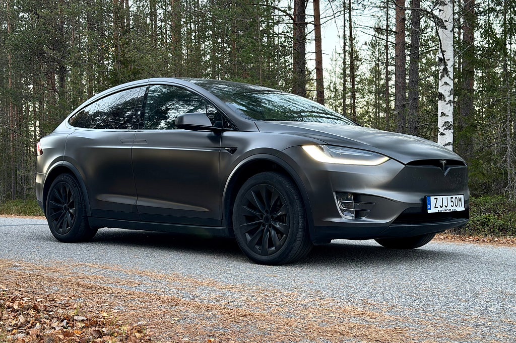 Tesla Model X 100D|FSD|AWD|Dragkrok|6-sits|Backkamera|Folierad