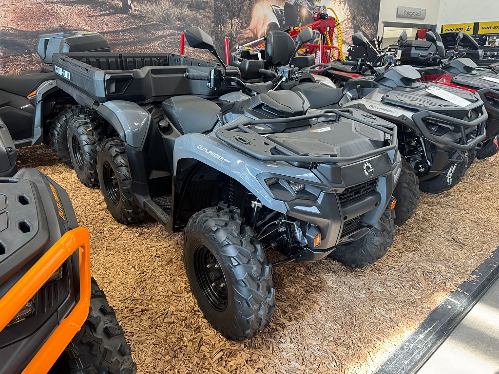 Can-Am Outlander 700 DPS 6x6 T3b 
