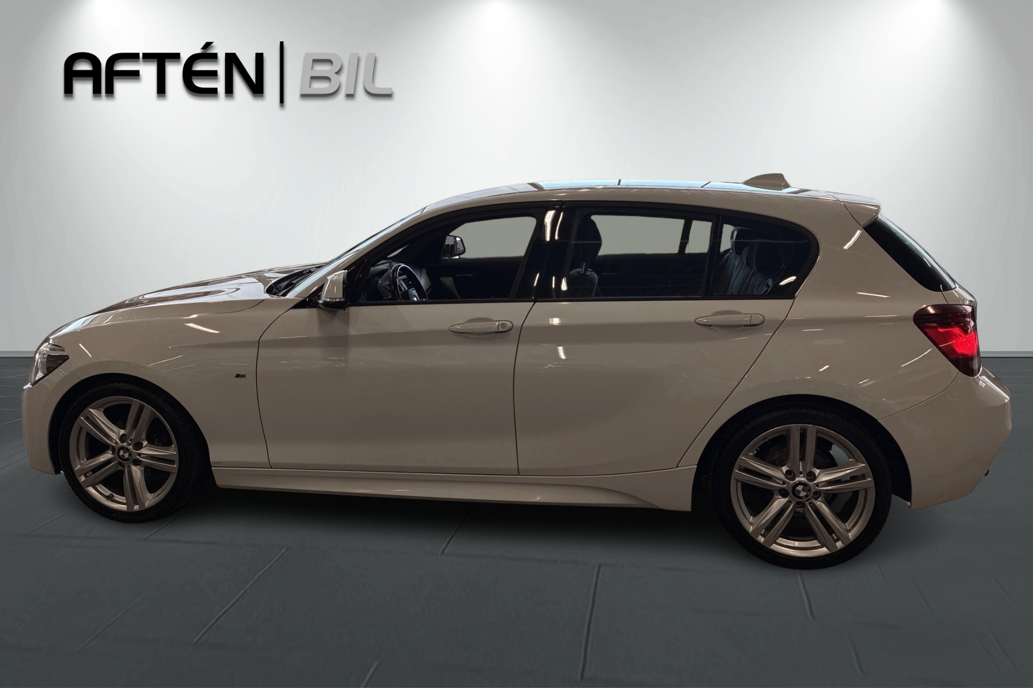 BMW 116 i M Sport Manuell 2015, bild 6/50