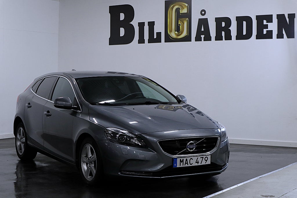 Volvo V40 D2 Momentum Kamrem bytt Navi 3.99%Ränta Nybes Nyserv