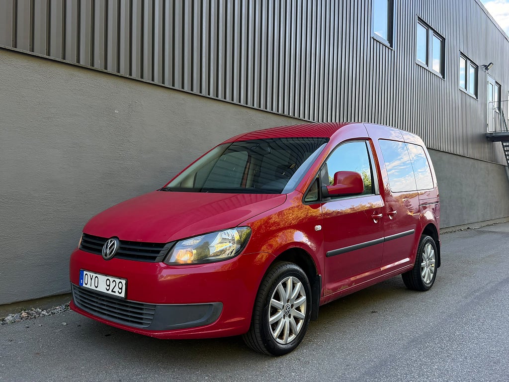 Volkswagen Caddy LIFE 2.0 TDI 140Hk 5-SITS DRAGKROK