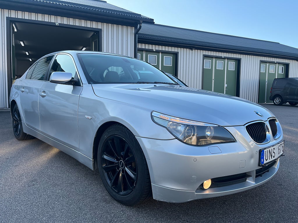 BMW 520 i Sedan, Automat, Bes, Rattvärme 21300 mil, Kamkedja
