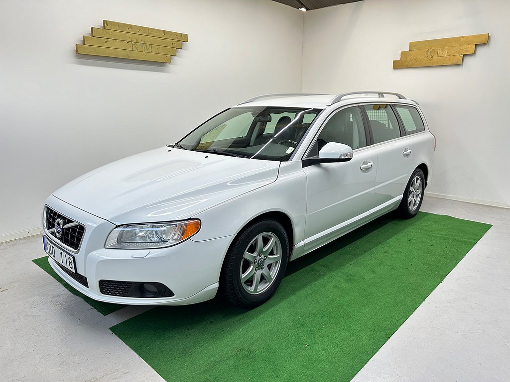 Volvo V70 1.6D DRIVe Summum/Besiktigad/Nyservad/0%RÄNTA