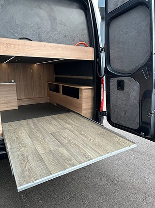 Transportbil - Skåp Mercedes-Benz Sprinter 18 av 29