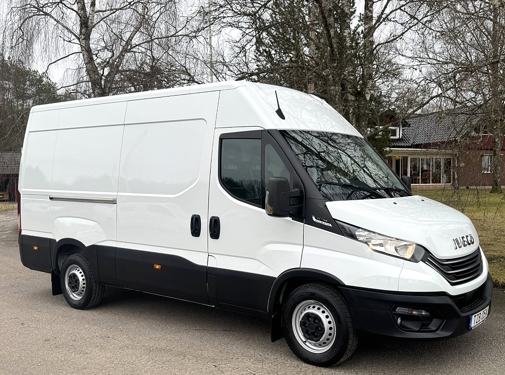 Iveco 35-140 Högskåp, Automat, Nytt Drag släpvikt 3500 kg