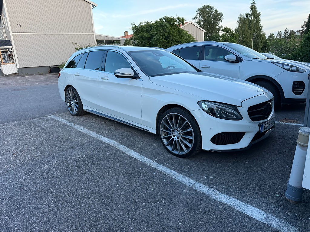 Mercedes-Benz C 250 T d 4MATIC AMG Line – 20" Värmare & Drag