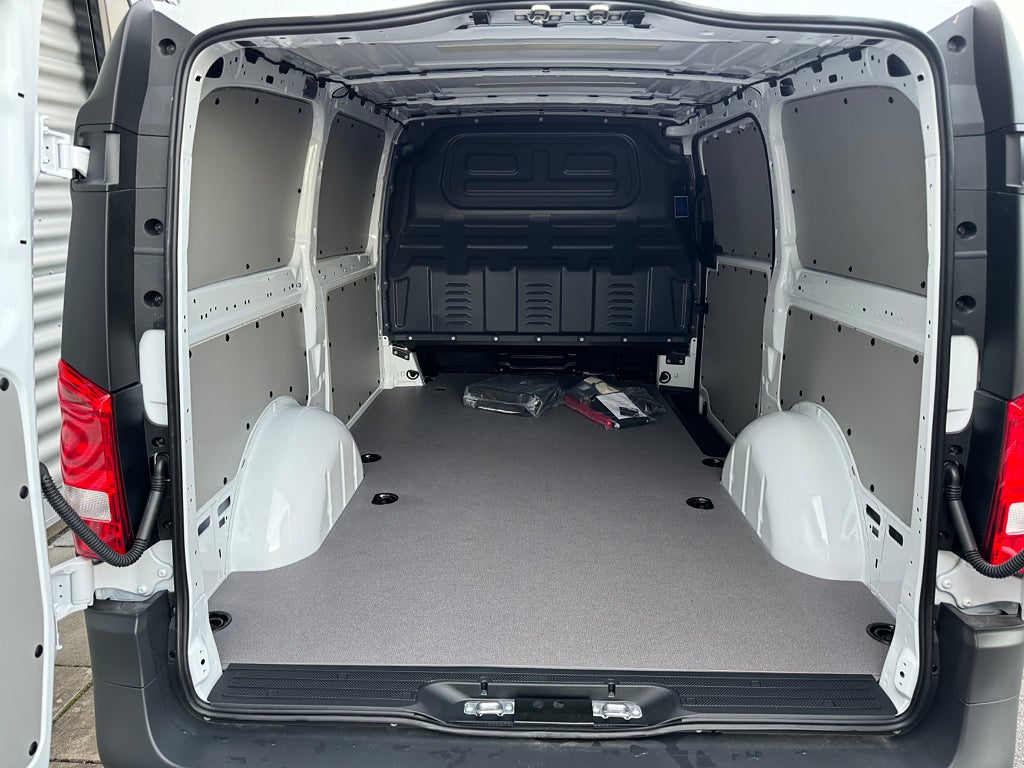 Mercedes-Benz eVito 112 Skåp lång - bild 14