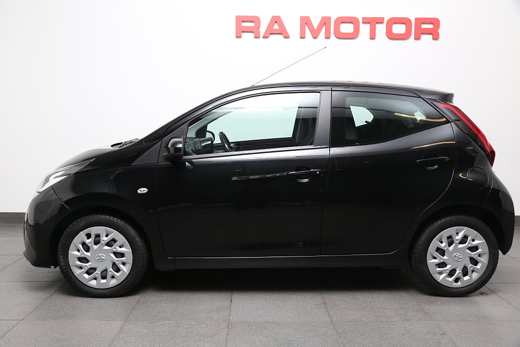 Toyota Aygo 1,0 VVT-i X-PLAY 5-dörrar CarPlay Kamera 2019