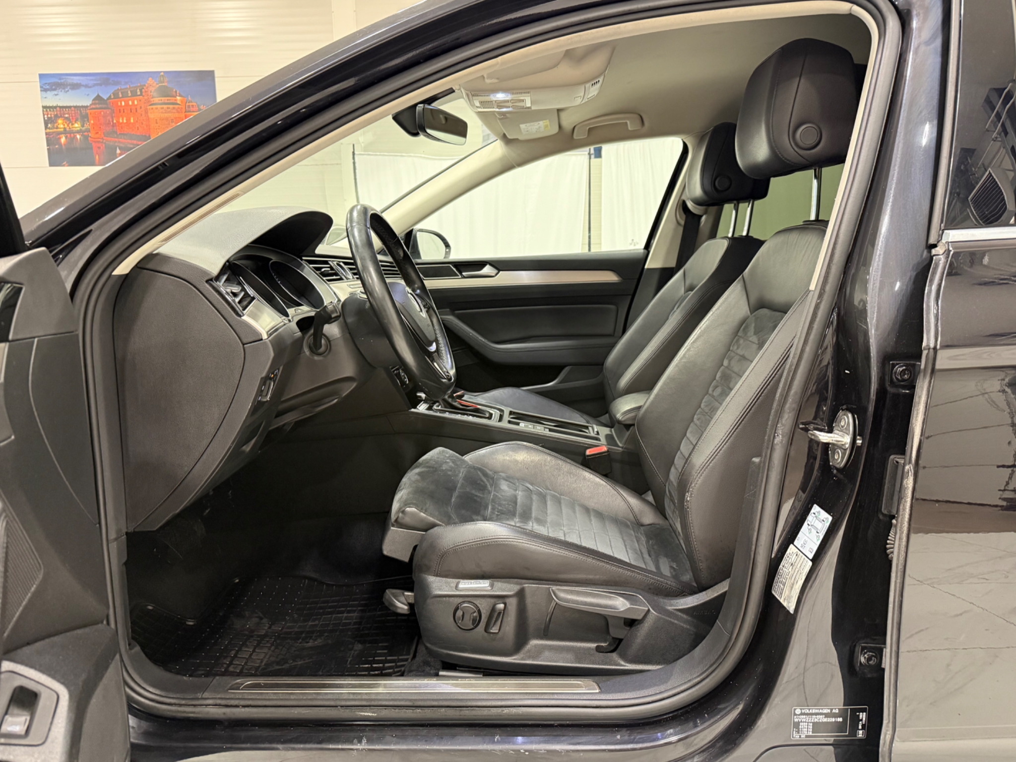 Volkswagen Passat 2016, photo 6/10