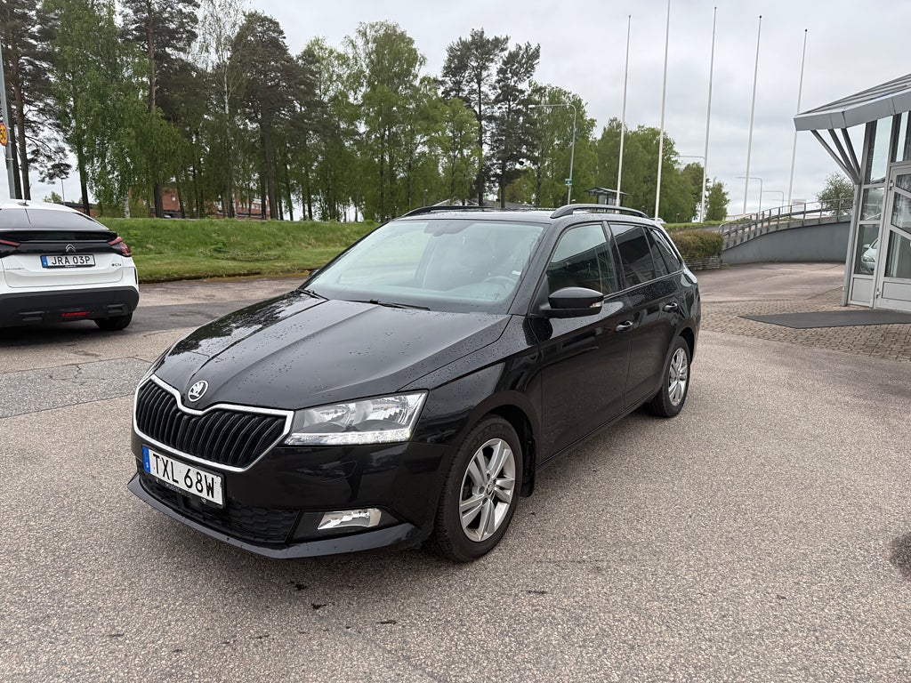Skoda Fabia Kombi 1.0 TSI Style  Avt-Drag  App-Connect Ny Servad
