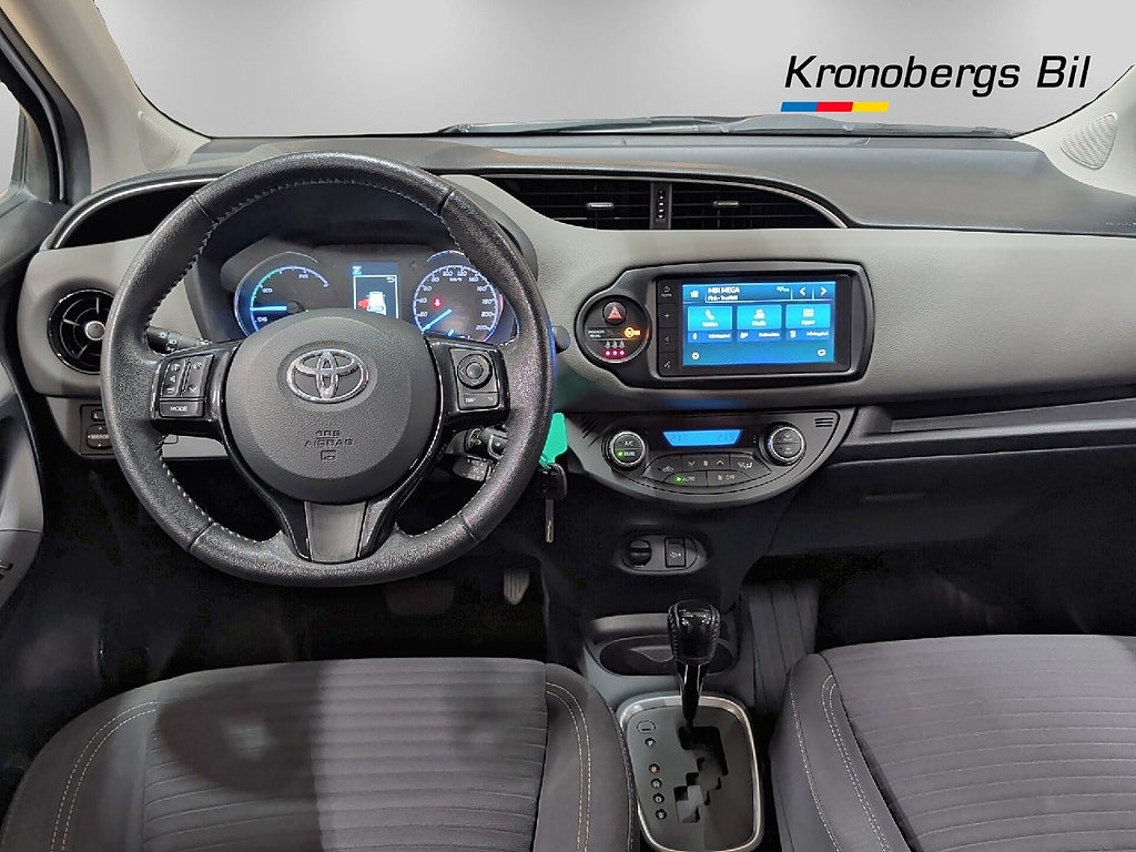 Toyota Yaris Hybrid Active 101 hk Automat  – bild 7