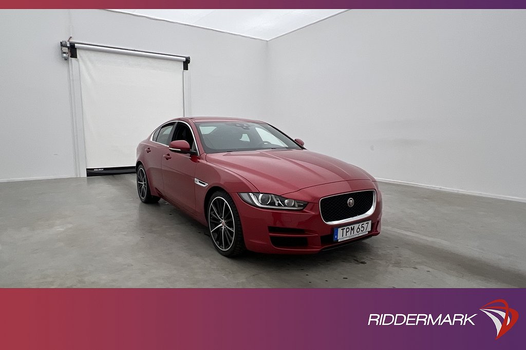 Jaguar XE 20d 180hk Prestige Skinn Värmare Psensorer Keyless