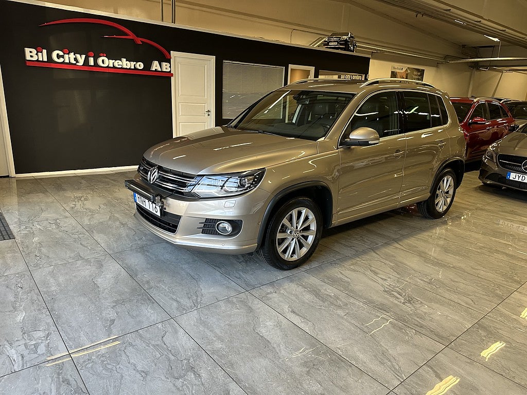 Volkswagen Tiguan 2.0 TDI DPF BMT 4Motion / R-Line / D-Värmare / Drag M.M