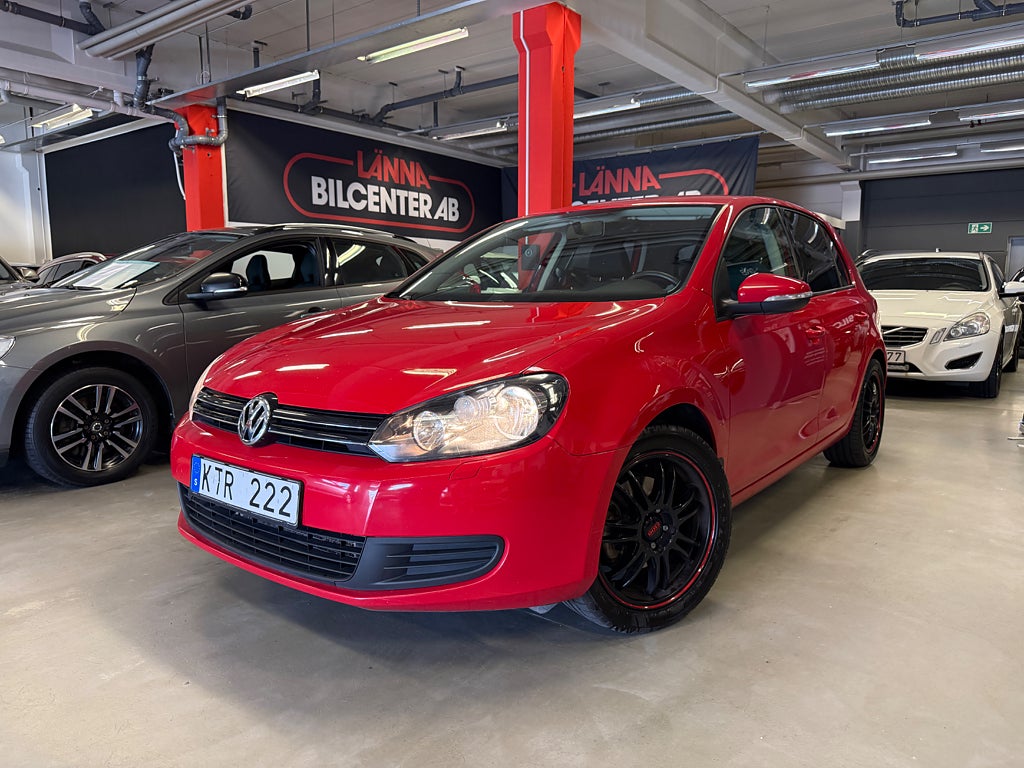 Volkswagen Golf 1.4 TSI Automat PDC Motorvärmare Ny servad LÅGAMIL SoV