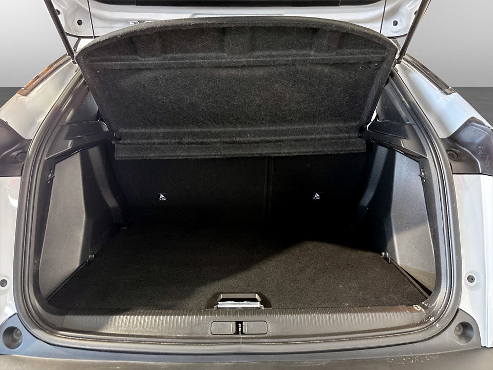 Bild på Peugeot 2008 GT 1.2 PT 130hk Aut B-KAMERA CARPLAY