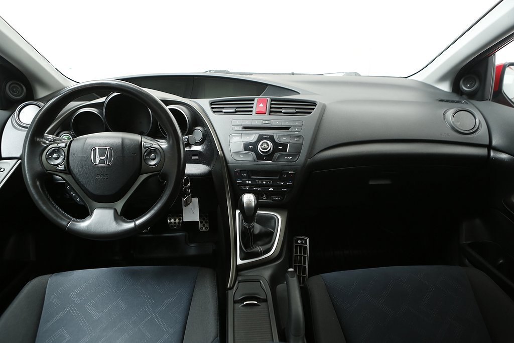 Honda Civic 1.8 i-VTEC 142hk Sport 5D Motorv Dragkrok 2013