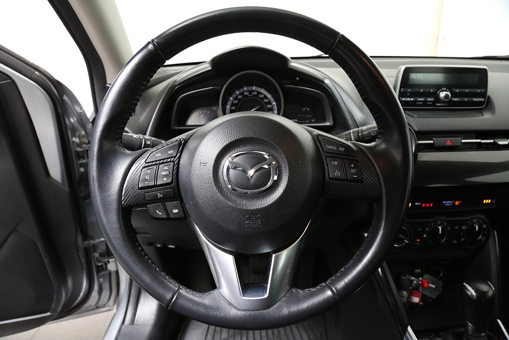 Mazda 2 1,5 SKYACTIV-G 90hk Core Aut Motorvärmare Dragkrok 2015